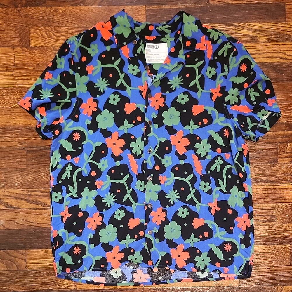 Latino Heritage Month x Target Women's Blue Floral Button Down Shirt 100% Rayon
